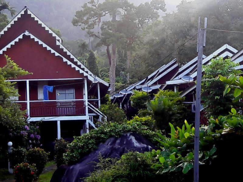 マリーナ ベイ リゾート&レストラン Kampung Genting エクステリア 写真